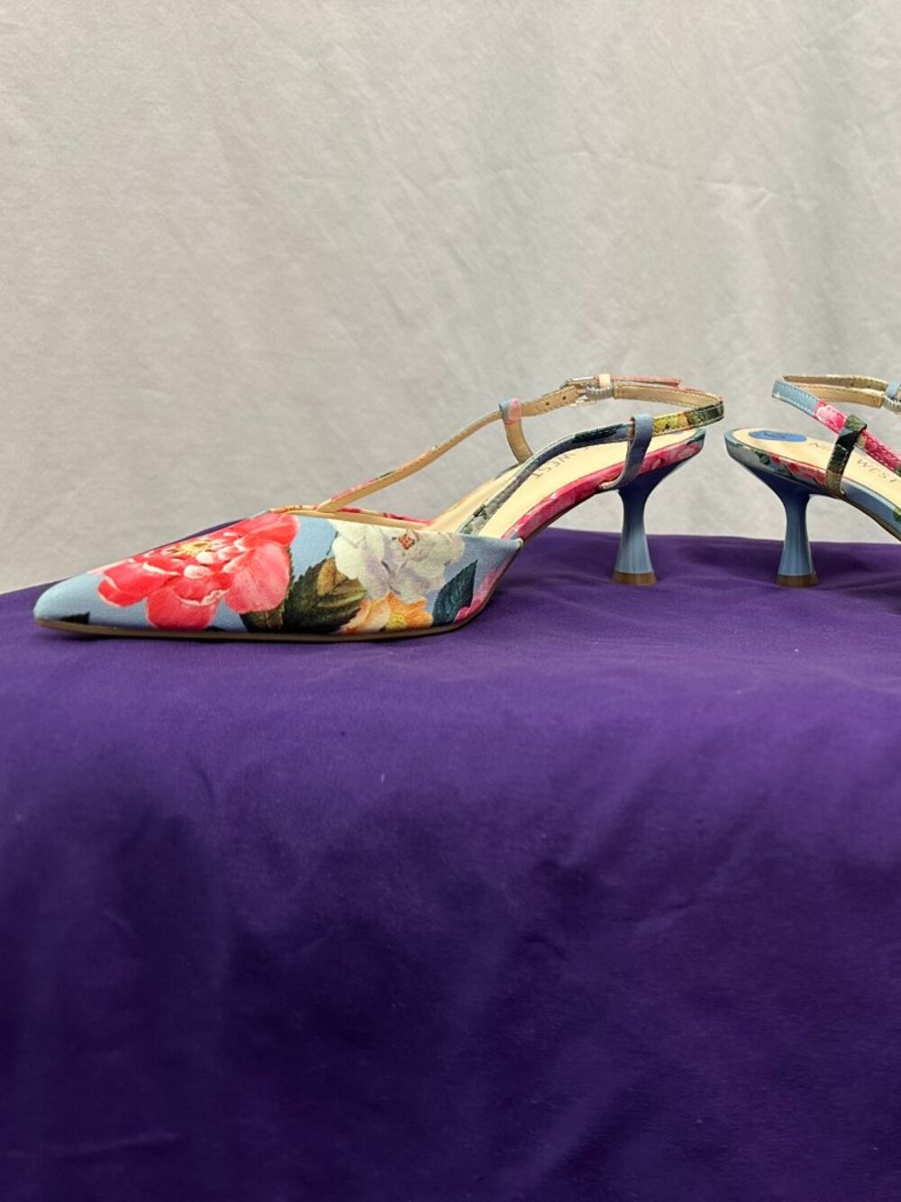 NWOT Nine West Floral Pointed Toe Slingback Kitten Heels - Picture 10 of 12